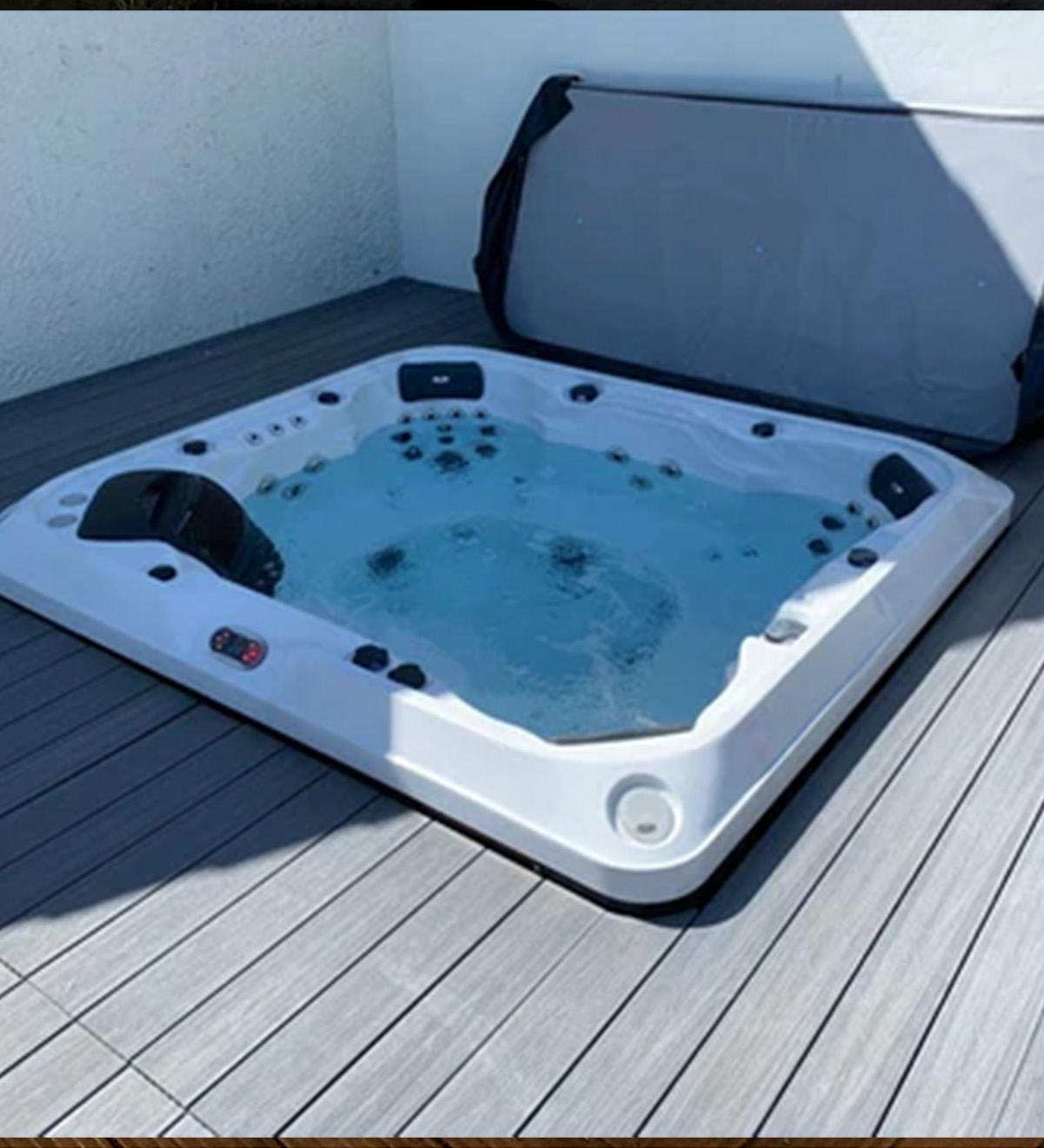 Kingston 55-Jet 7-Person Hot Tub - Image 4
