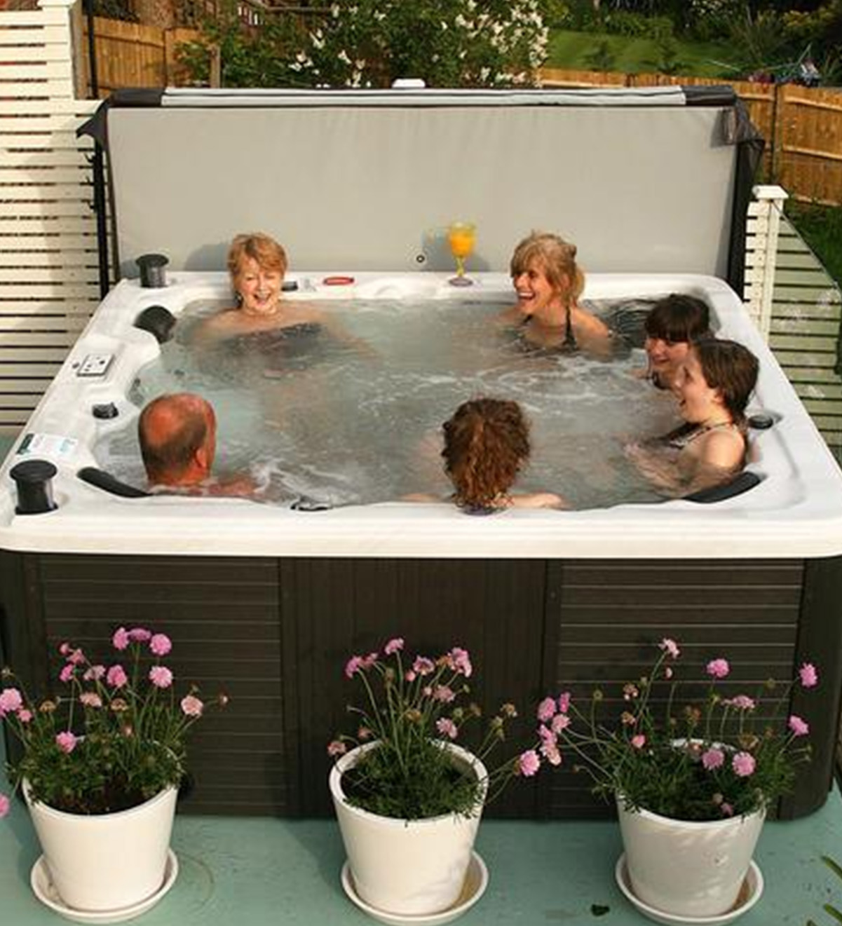 Toronto UV 44-Jet 5-6 Person Hot tub - Image 4
